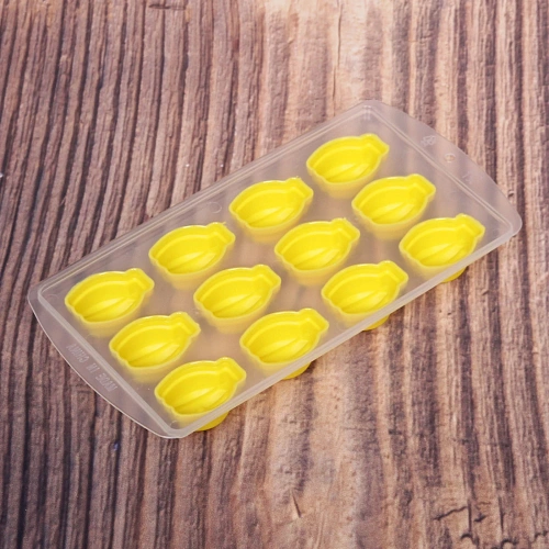 Форма для льда пластиковая с силиконом Бананы_3